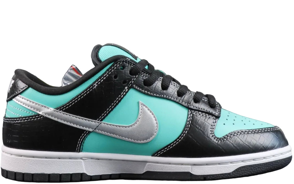 Nike SB Dunk Low Pro x Diamond Supply Co. "Tiffany"