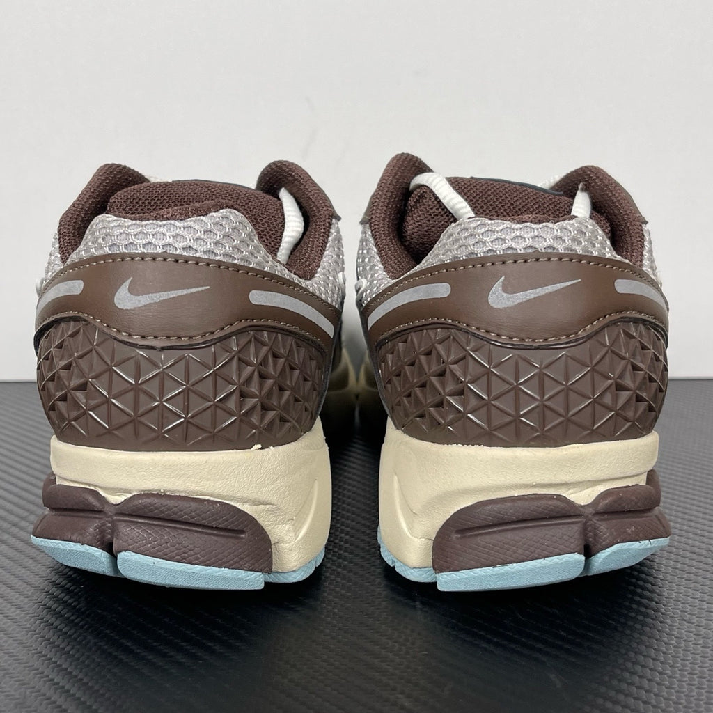 NIKE AIR ZOOM VOMERO 5 "Earth Fossil"