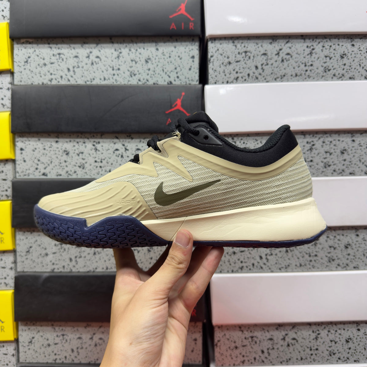 NIKE COURT AIR ZOOM VAPOR PRO 3 HERITAGE HC Desert Khaki Medium Olive