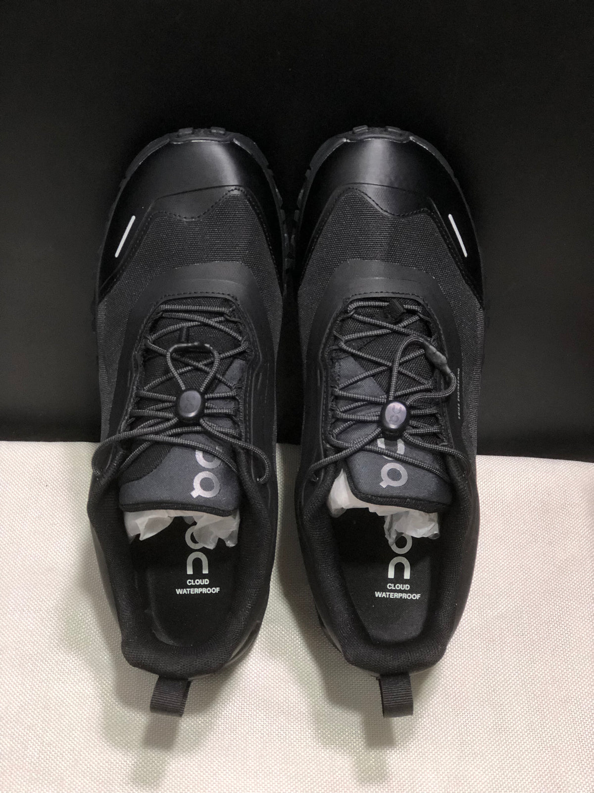 ON CLOUD 6 Black