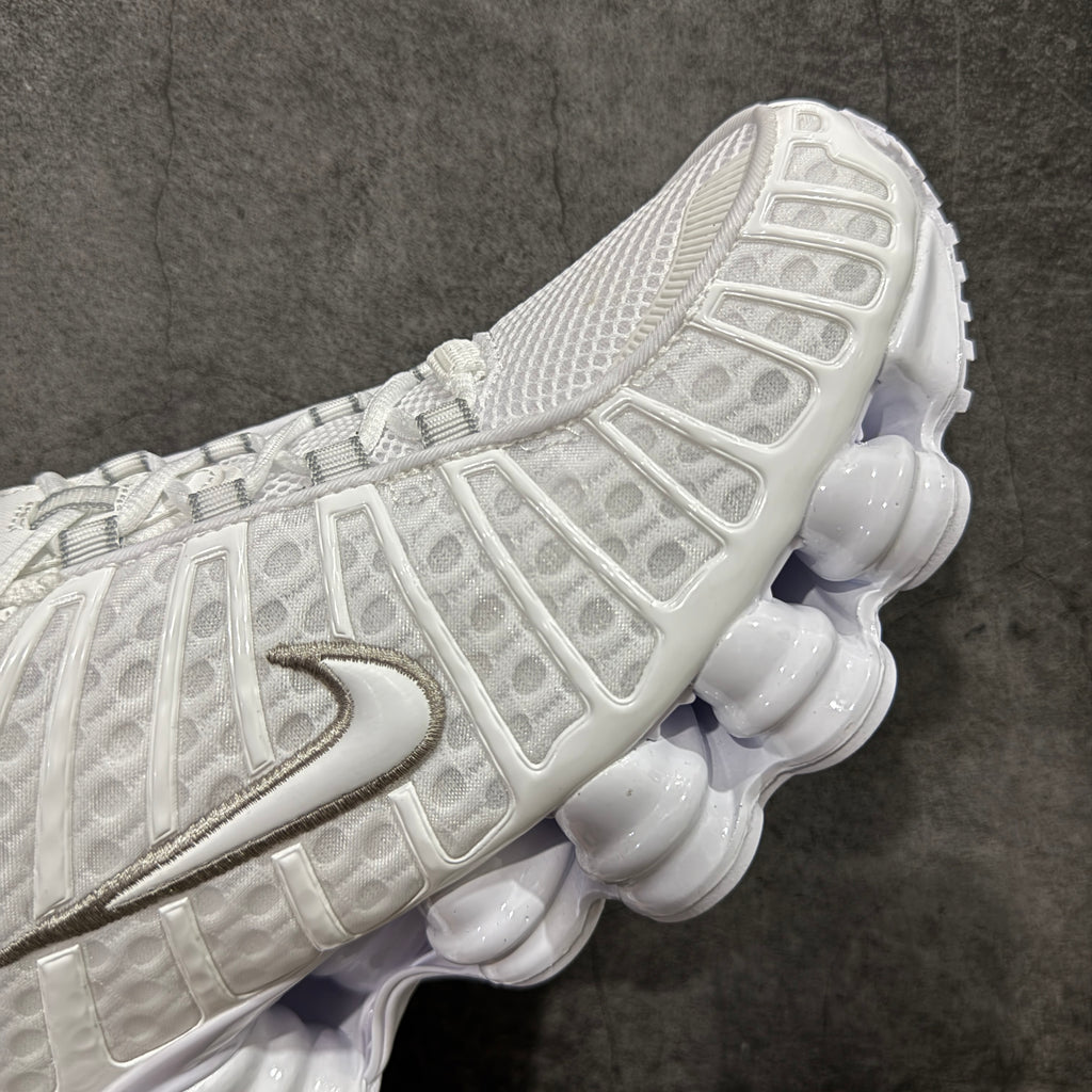 NIKE SHOX TLX Pure Platinum/Chrome