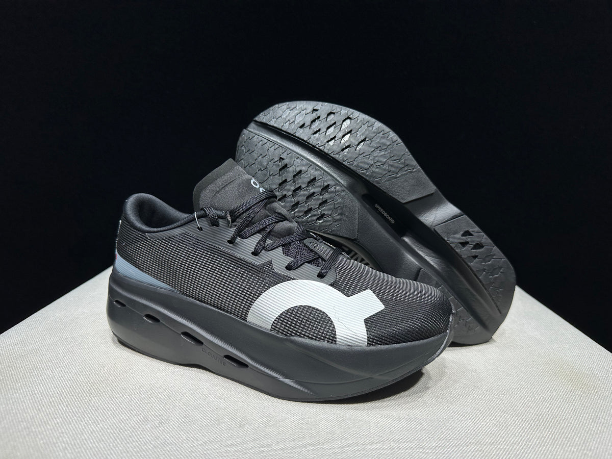 ON - CLOUDBOOM VOLT ALL BLACK V2