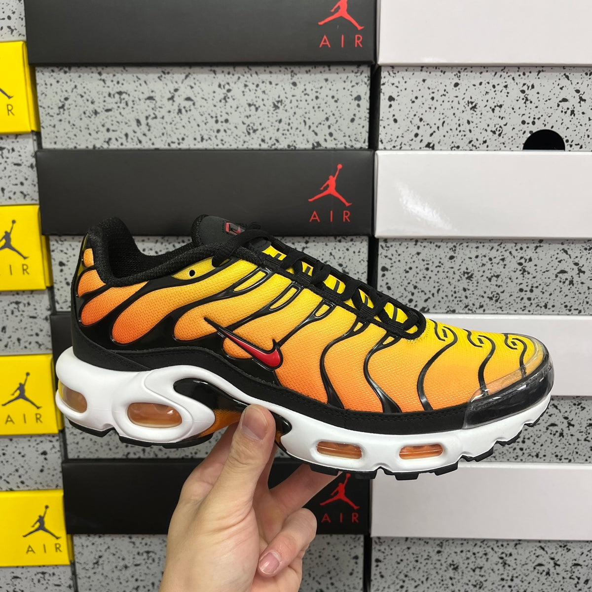 NIKE AIR MAX PLUS Sunset