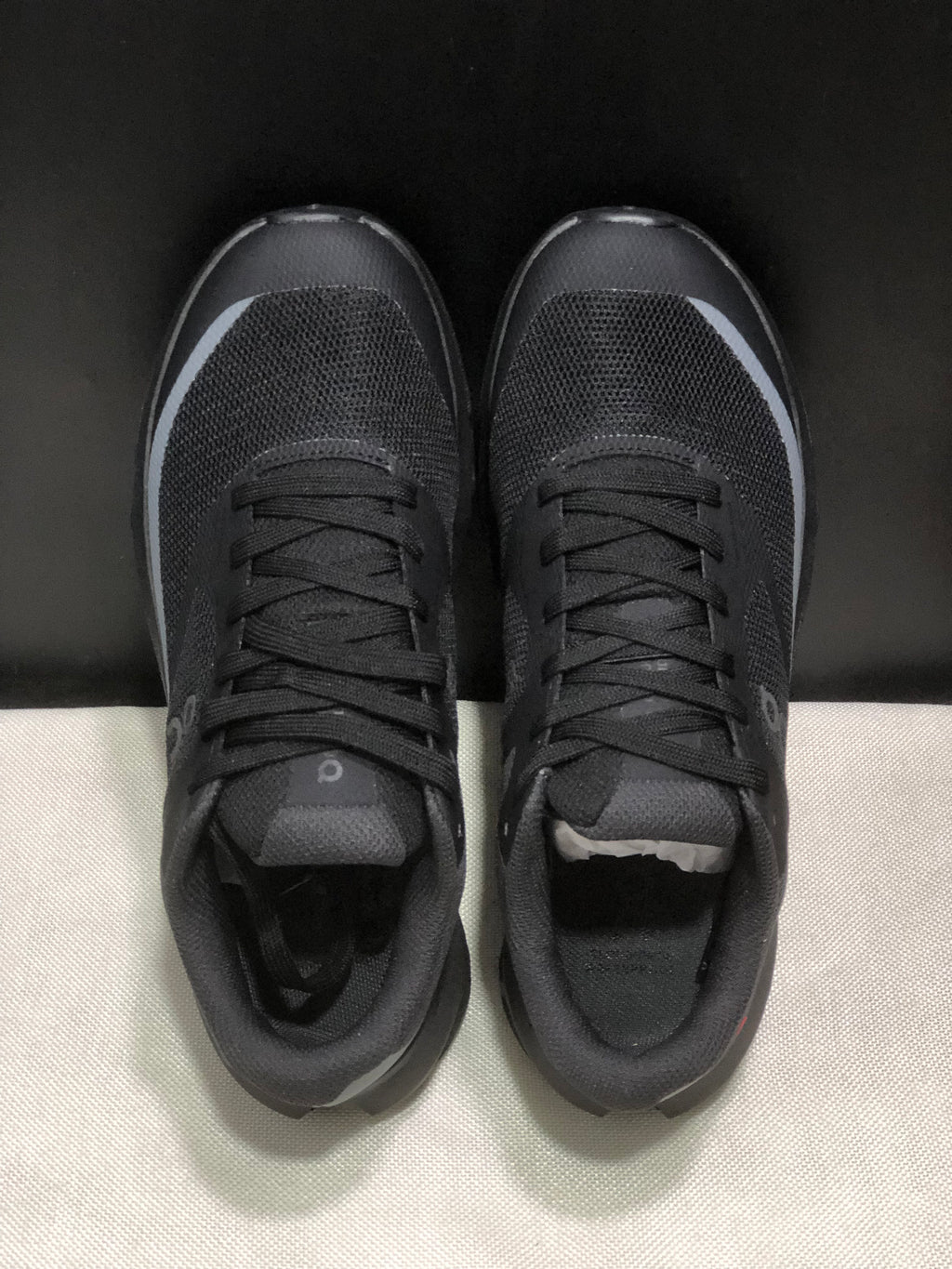ON - Cloudvista 3  black dark grey
