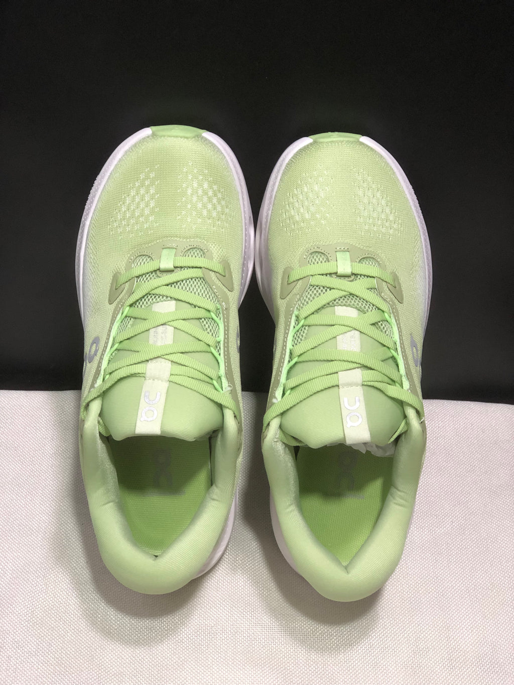 ON - CLOUDSURFER 3 WHITE GREEN