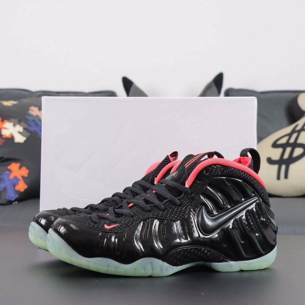 NIKE AIR  Foamposite Pro Yeezy