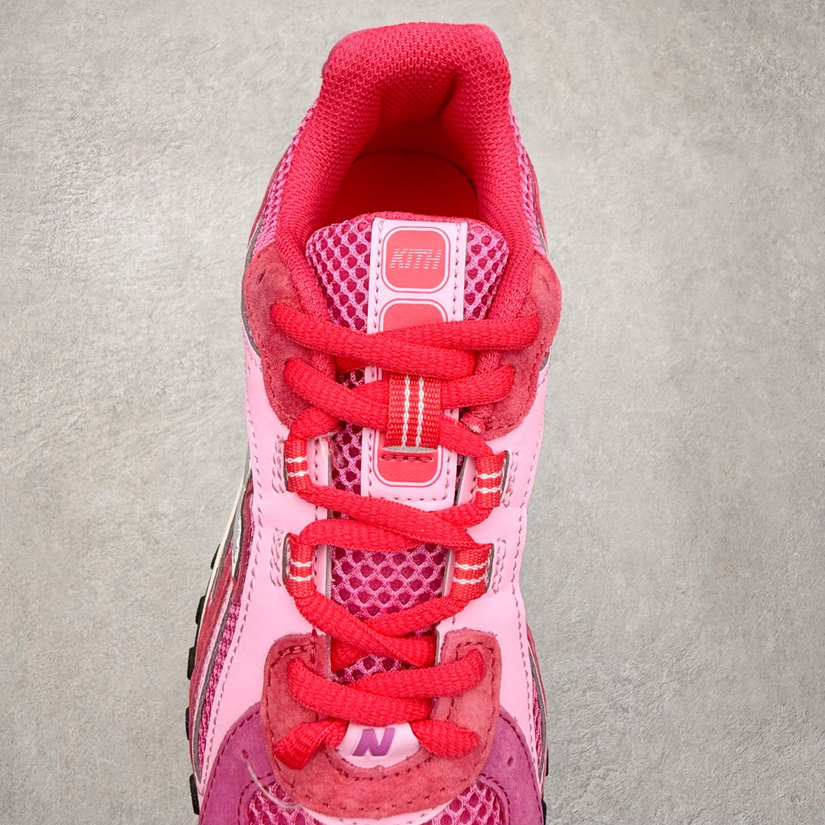 New Balance x Kith 204L "Pink"