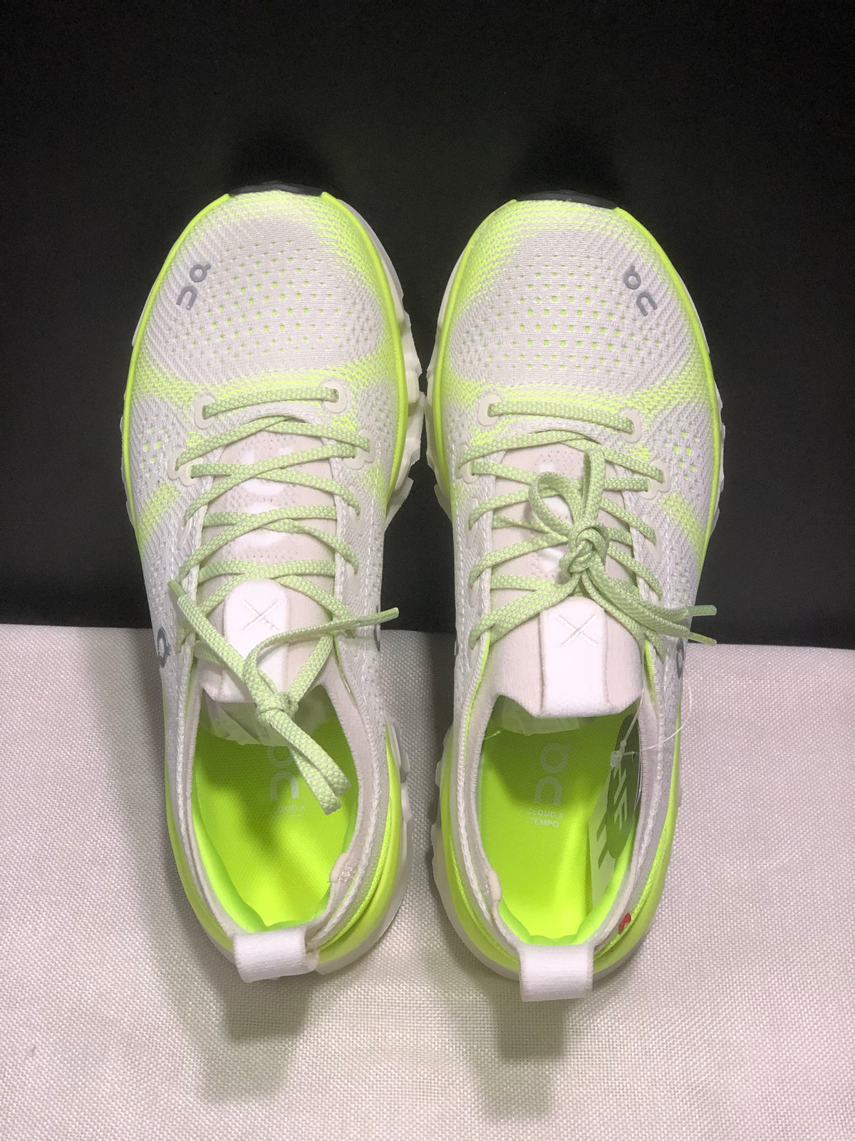 ON - CLOUD X TEMPO 1 ECLIPSE WHITE FLUORESCENT GREEN