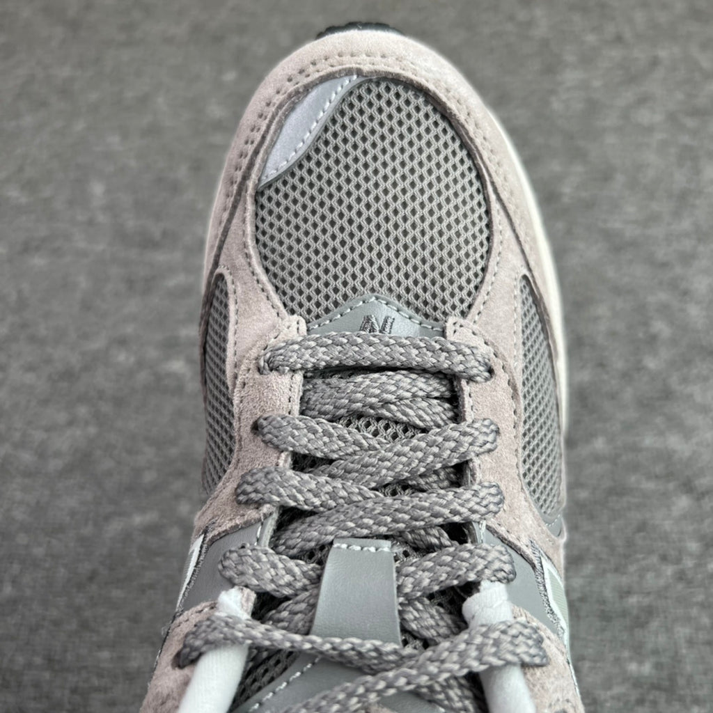 NEW BALANCE 2002R Marblehead / Light Aluminum