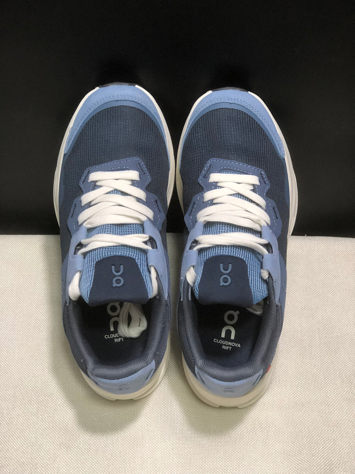 ON - CLOUDNOVA RIFT BLACK BLUE