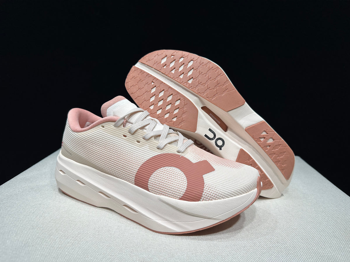 ON - CLOUDBOOM VOLT ALL PINK