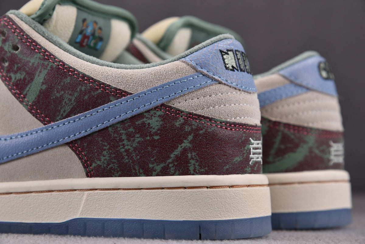 Nike SB Dunk  Low Crenshaw Skate Club