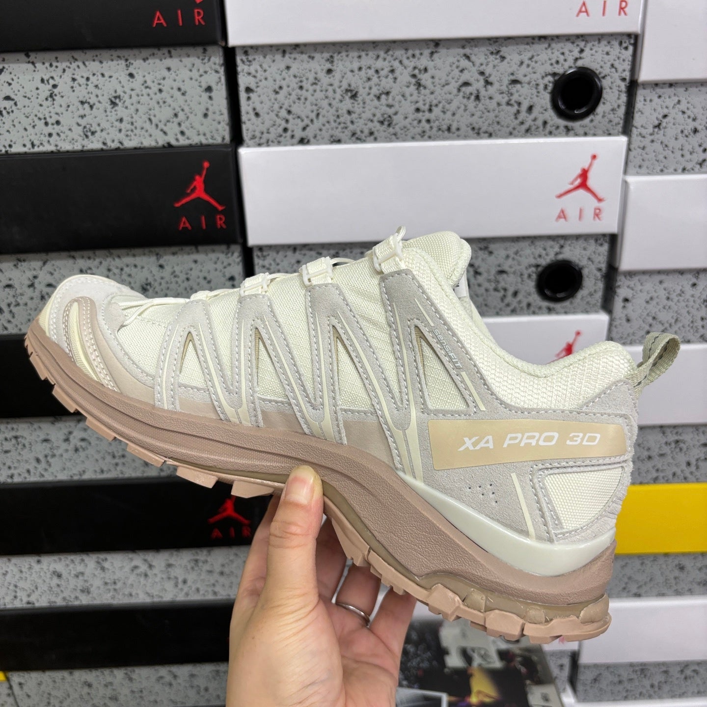 SALOMON-XA Pro 3D Suede 'Vanilla Ice Natural Cement'