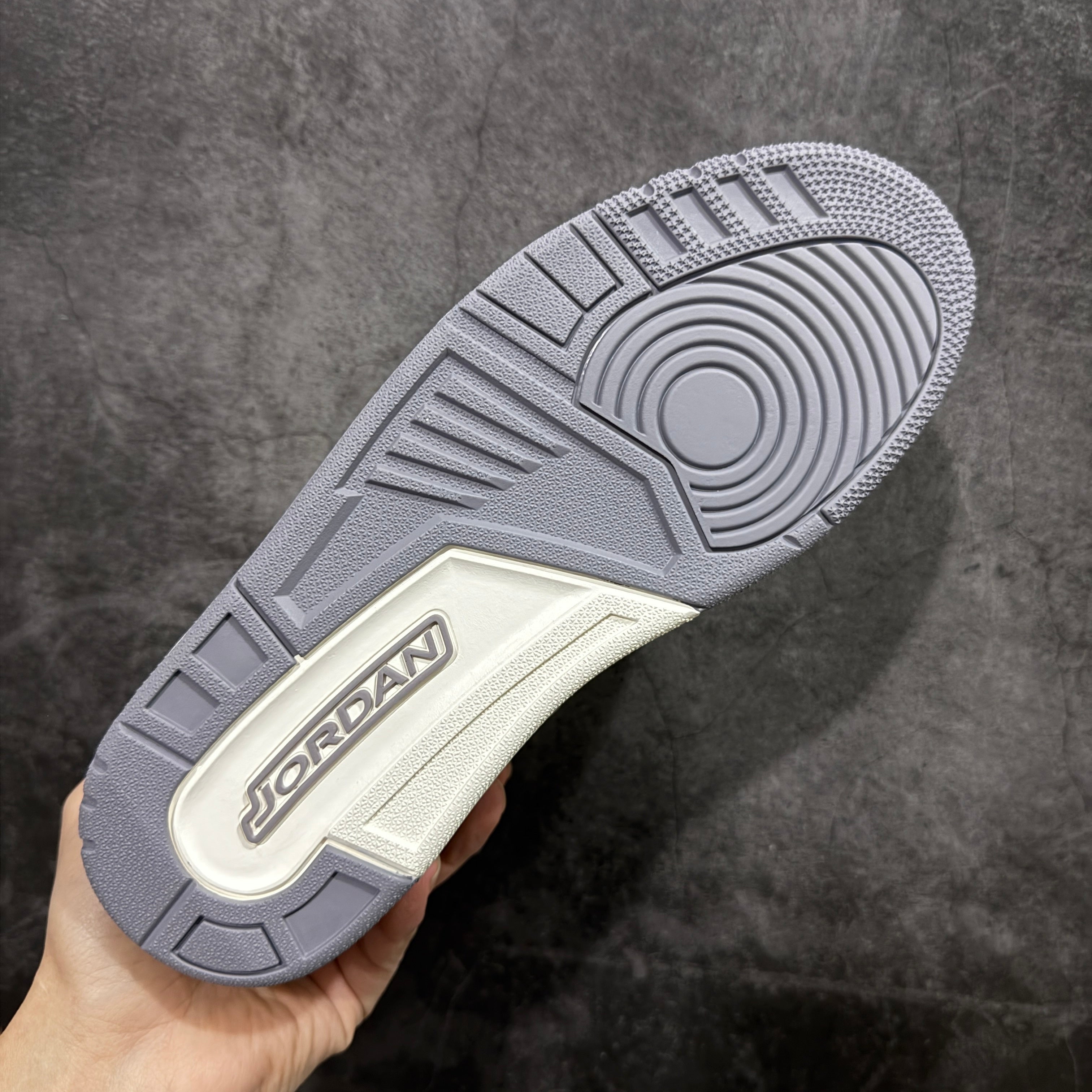 Jordan 3 'Cement Grey'