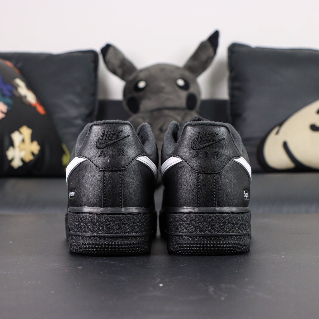 Nike Air Force 1 Low x Supreme 'Black White'