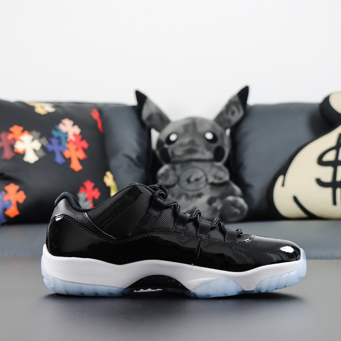 Jordan 11 Low 'Space Jam'