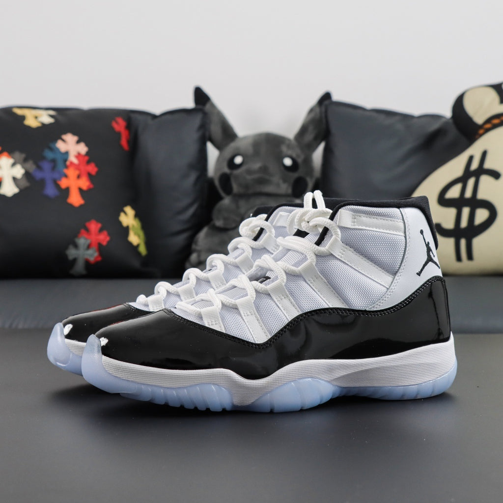 Jordan 11 Retro 'Concord'