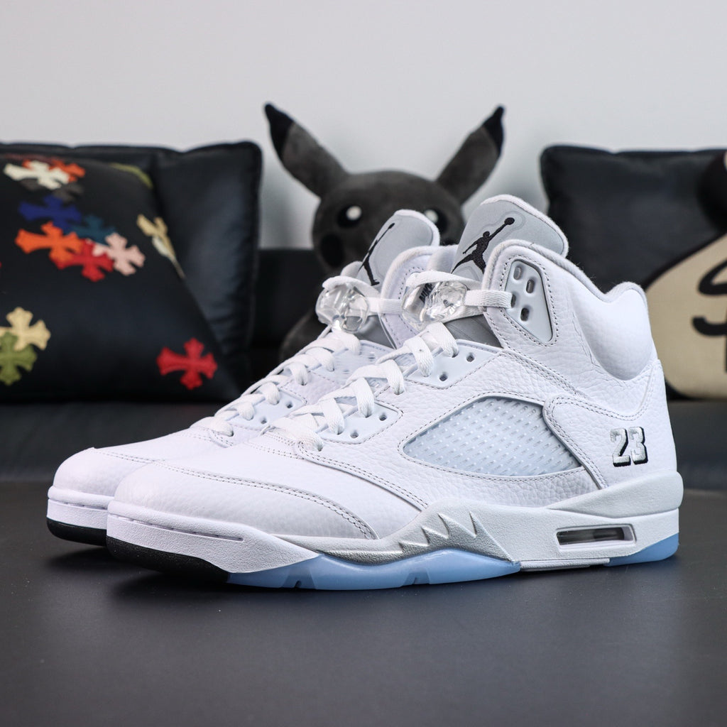 Jordan 5 Retro 'Metallic White'
