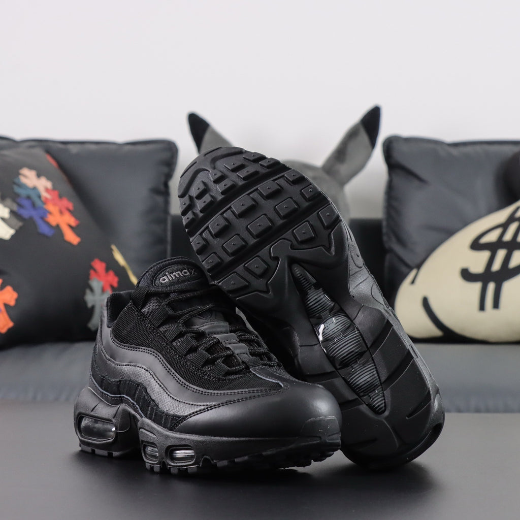 Nike Air Max 95 'Triple Black'