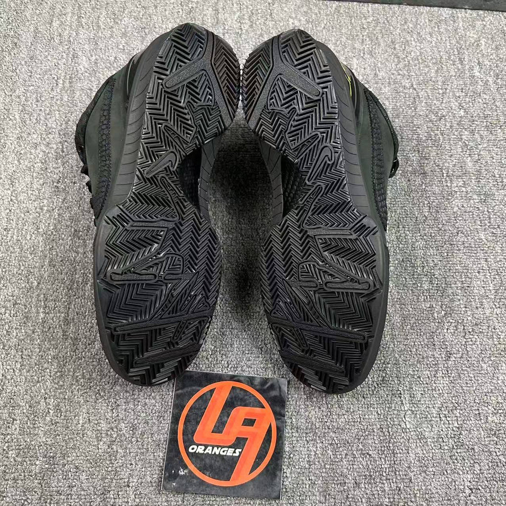 Kobe 4 Protro Gift of Mamba