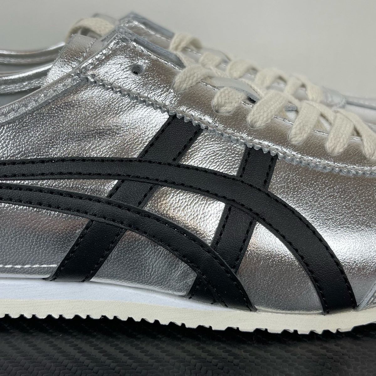 Onitsuka Tiger Mexico 66 'Pure Silver Black'