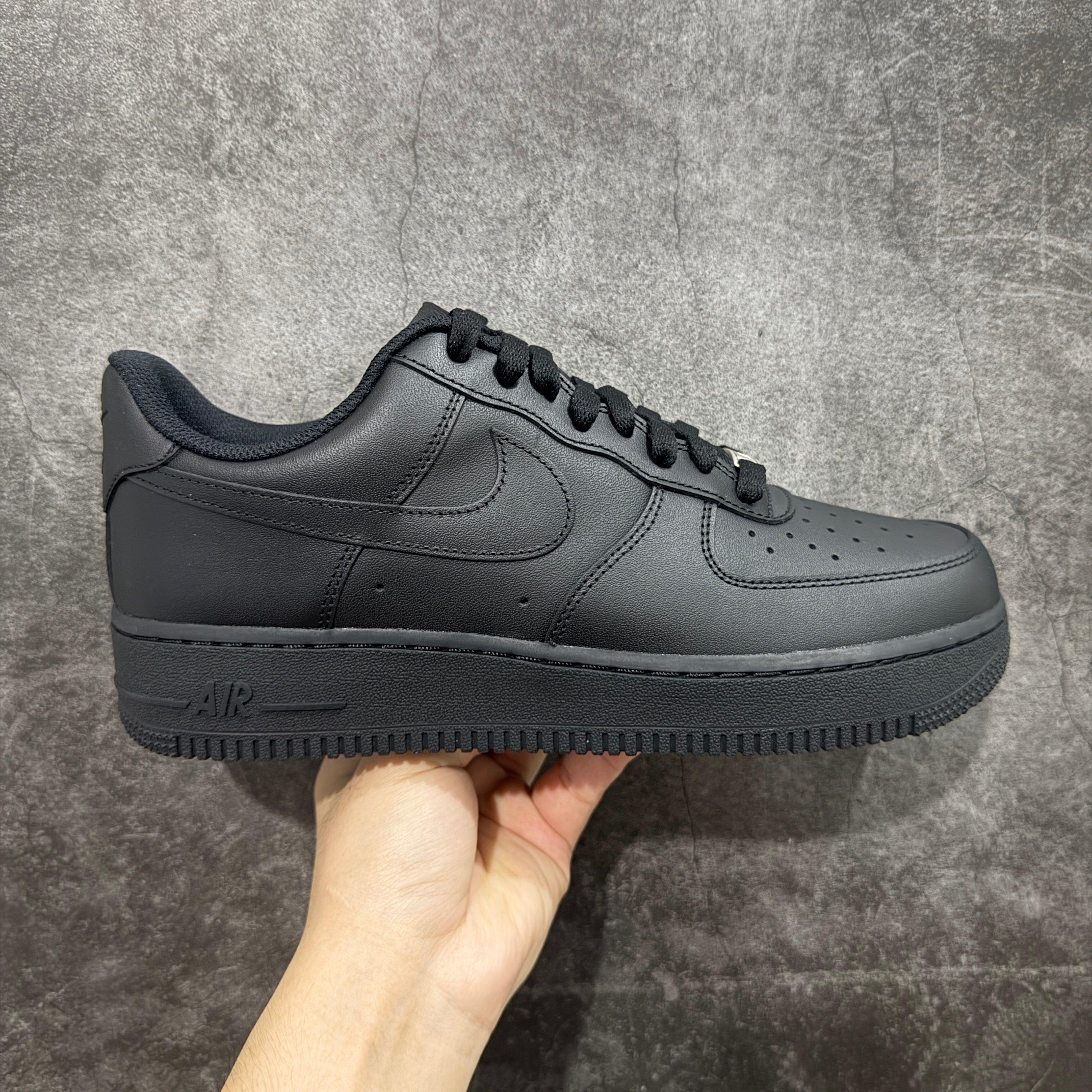 Nike Air Force 1 Low '07 'Triple Black'