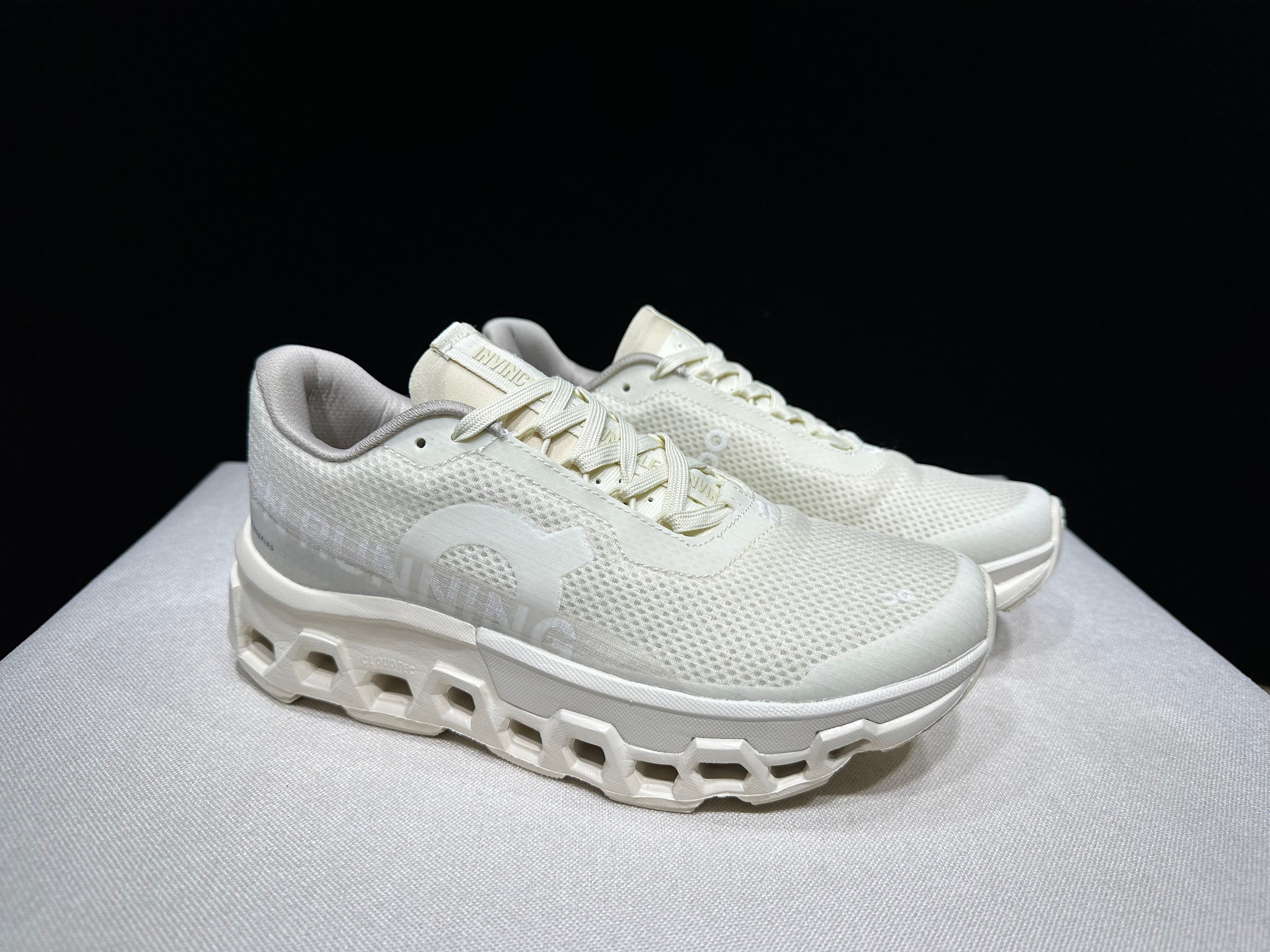 ON - Cloudmonster 2 'Invincible Ivory White'