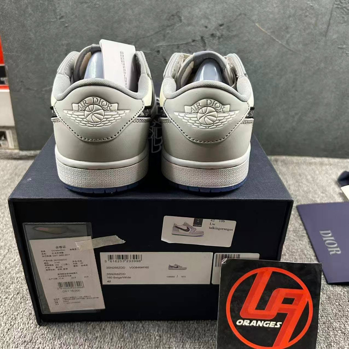 Jordan 1 Retro Low x Dior