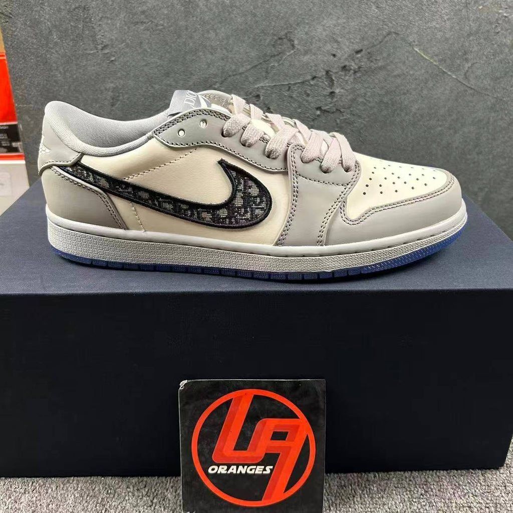 Jordan 1 Retro Low x Dior