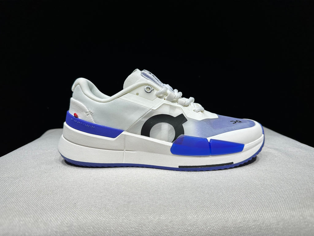 THE ROGER Pro 2 'White | Indigo'