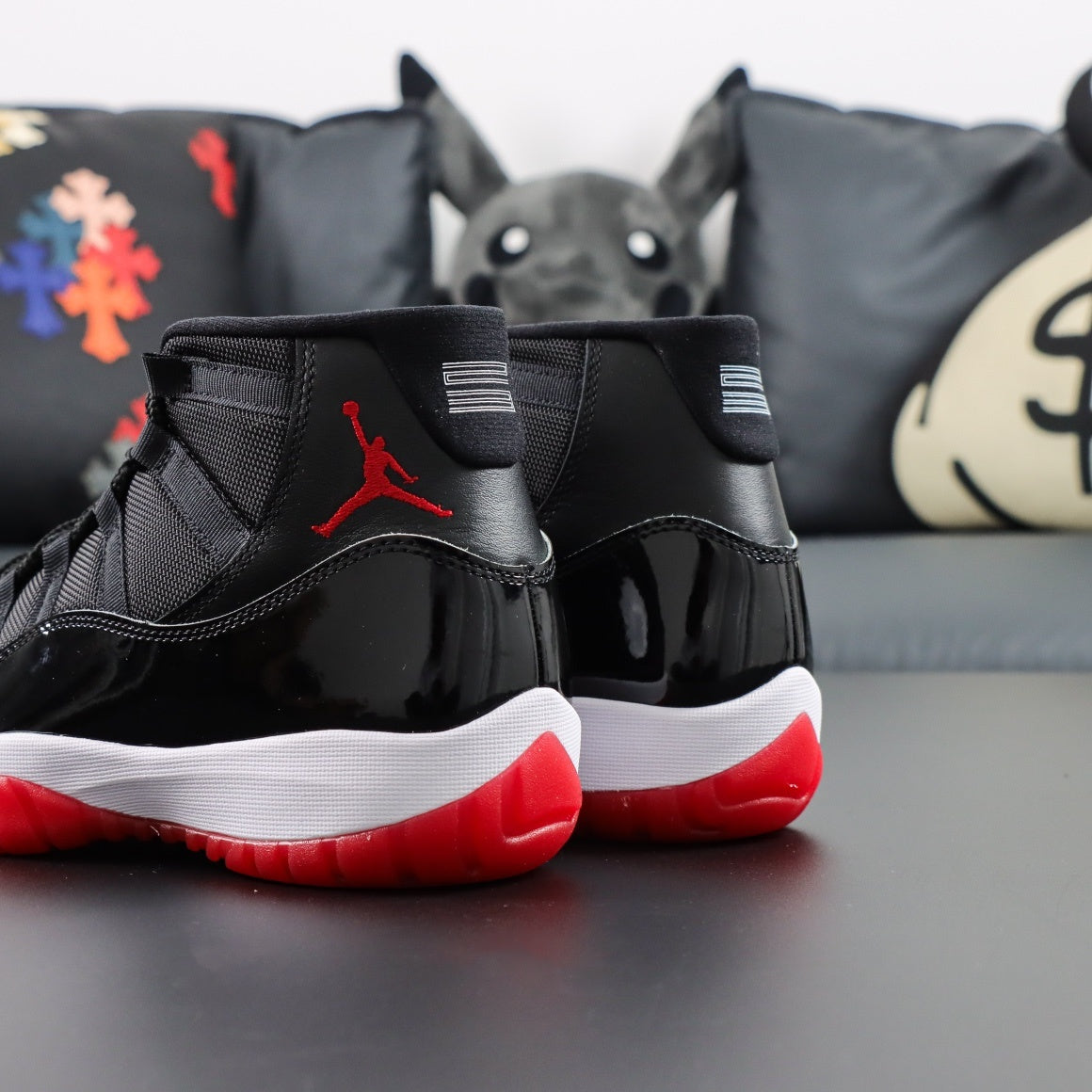 Jordan 11 Retro 'Bred'