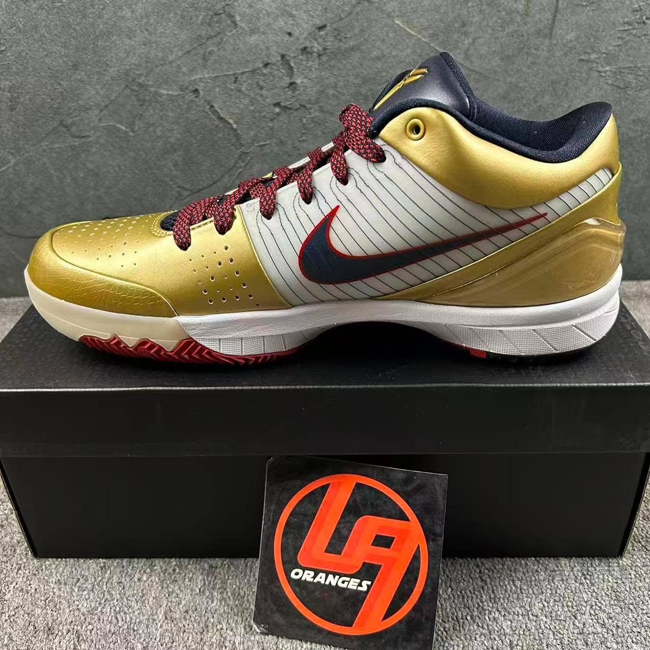 Kobe 4 Protro Gold Medal