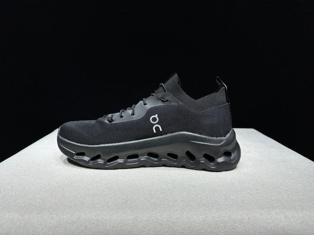 ON - Cloudtilt x Loewe 'All Black'