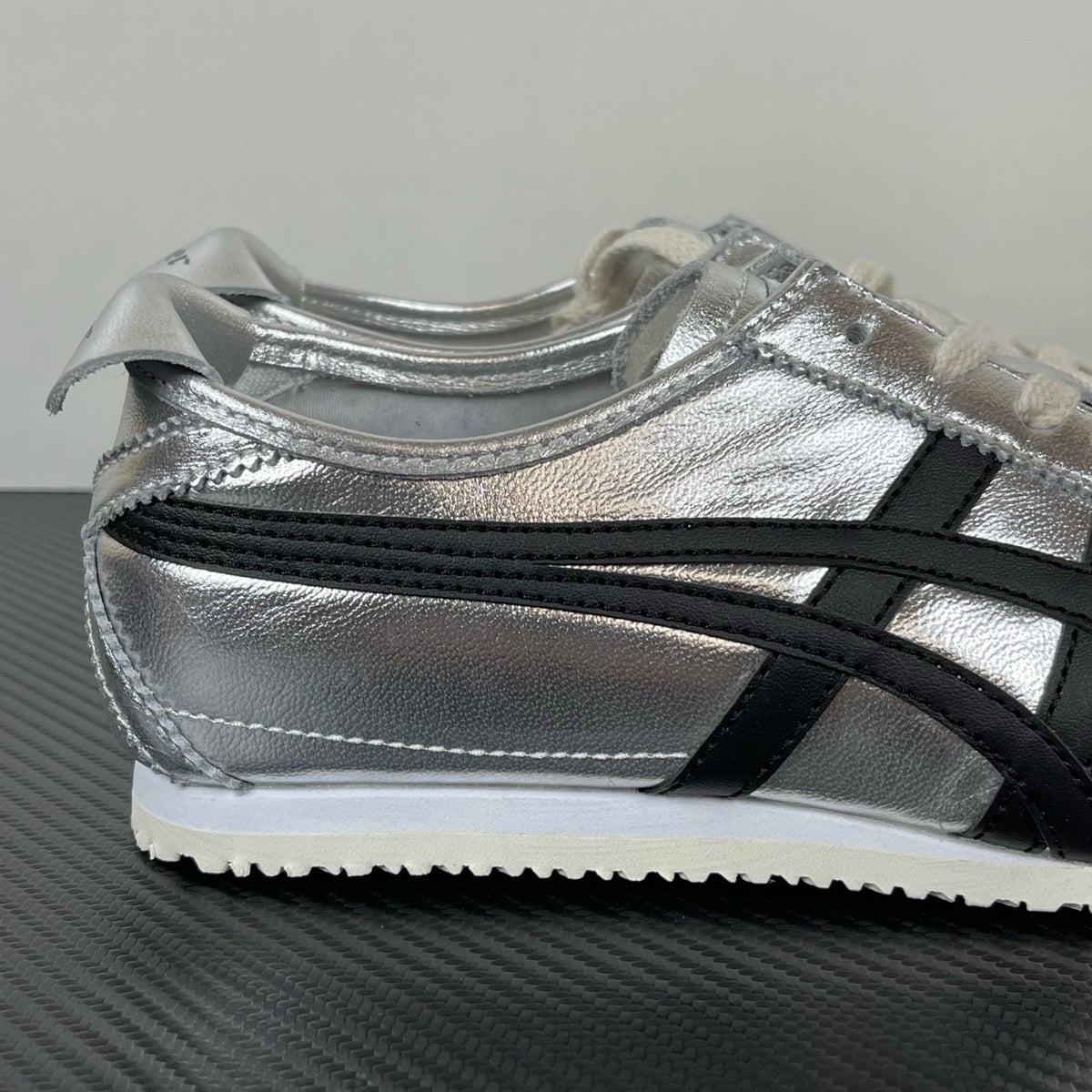 Onitsuka Tiger Mexico 66 'Pure Silver Black'