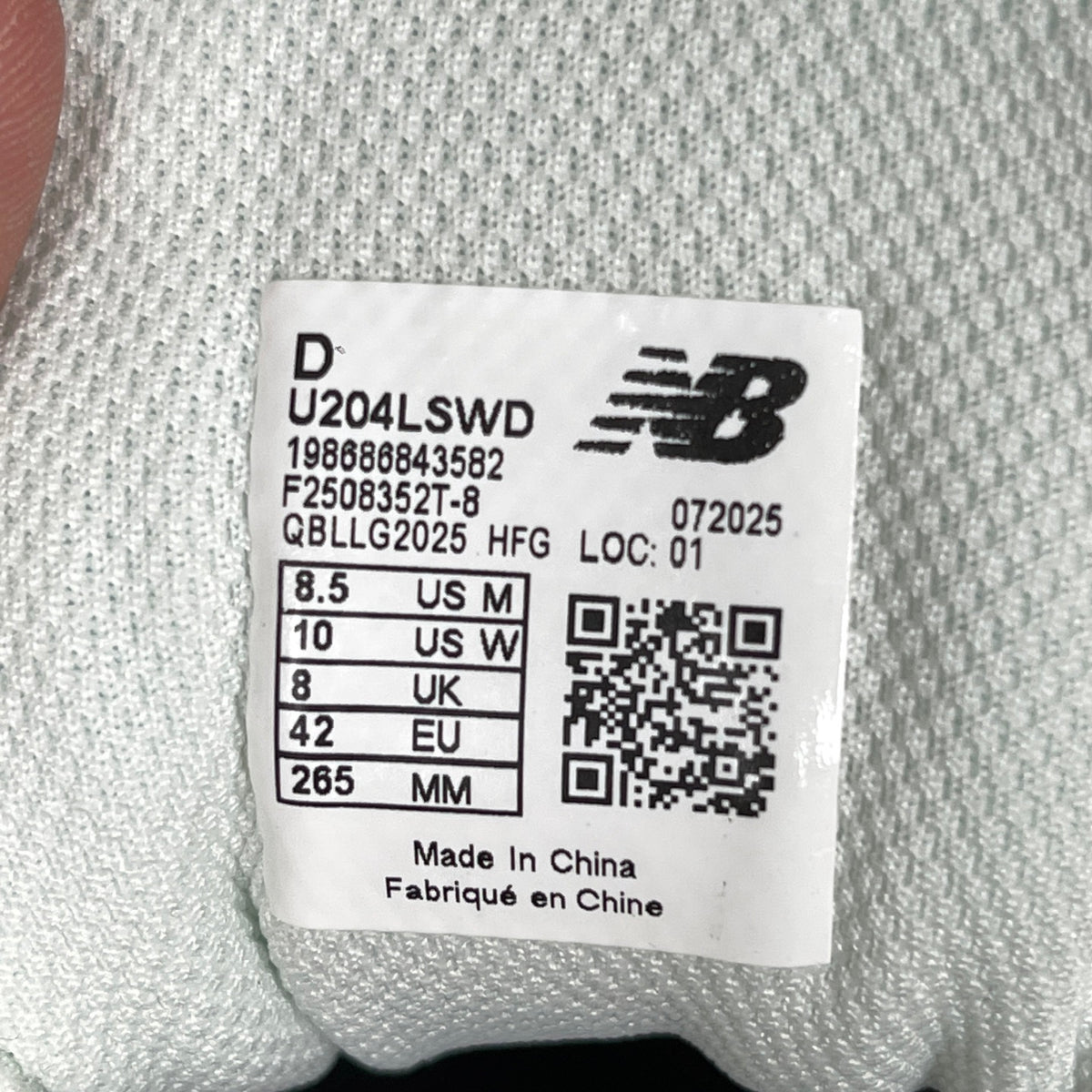 New Balance 204L Silver Metallic Black