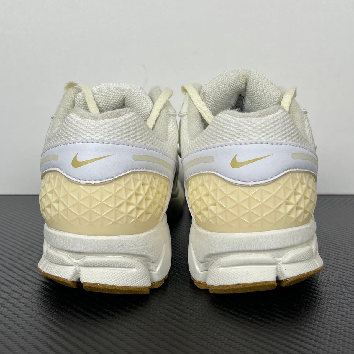 NIKE AIR ZOOM VOMERO 5 "Sail Buff Gold" cream and white mesh upper, buff gold Swoosh
