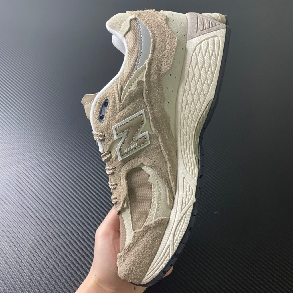 NEW BALANCE 2002R "Protection Pack - Driftwood"