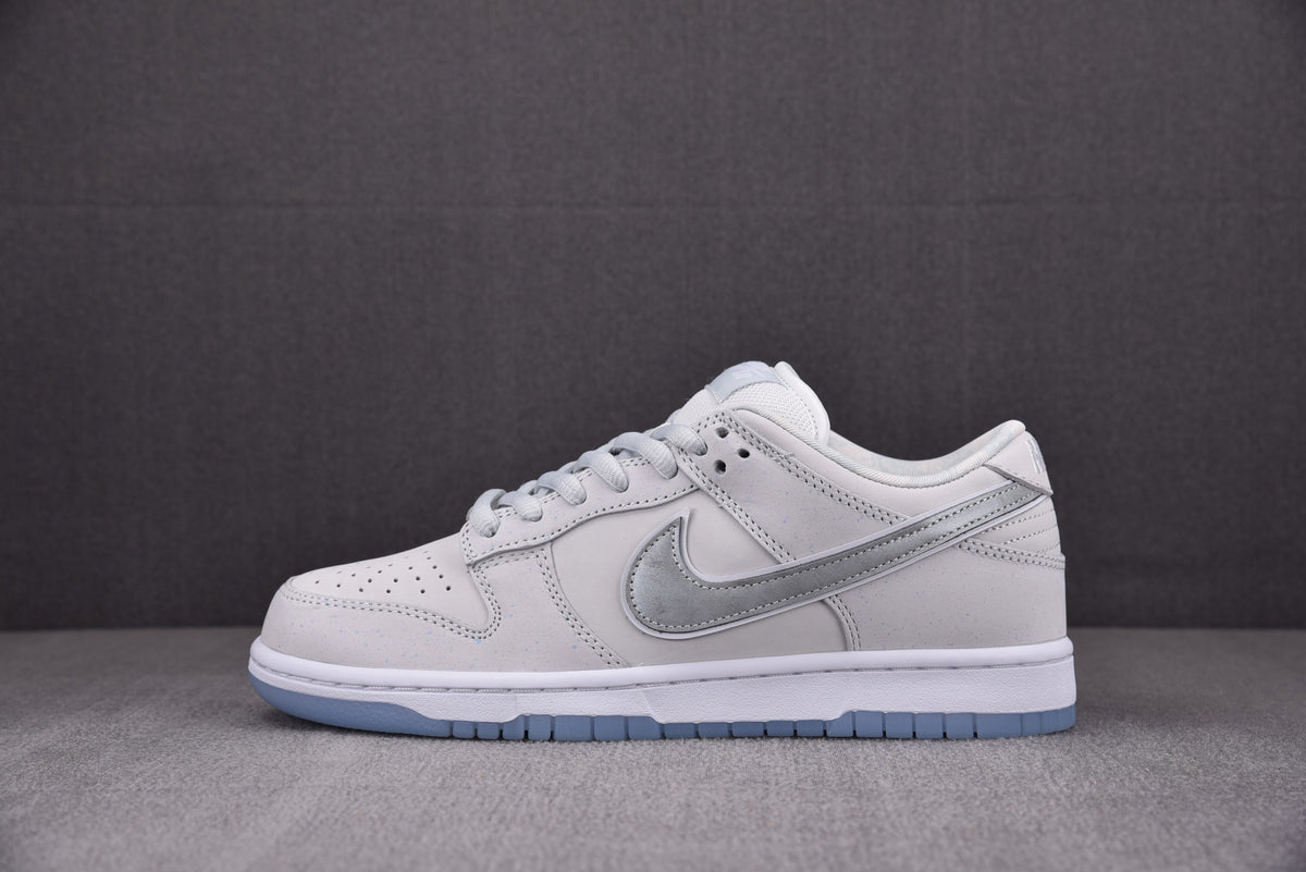 Nike SB Dunk  Low "White Lobster"