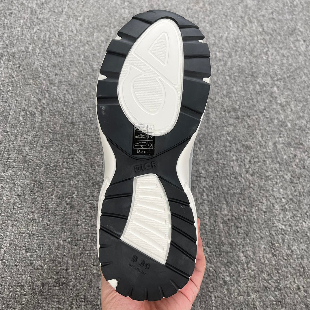 DIOR B30 SNEAKER Countdown light blue, gray, and white