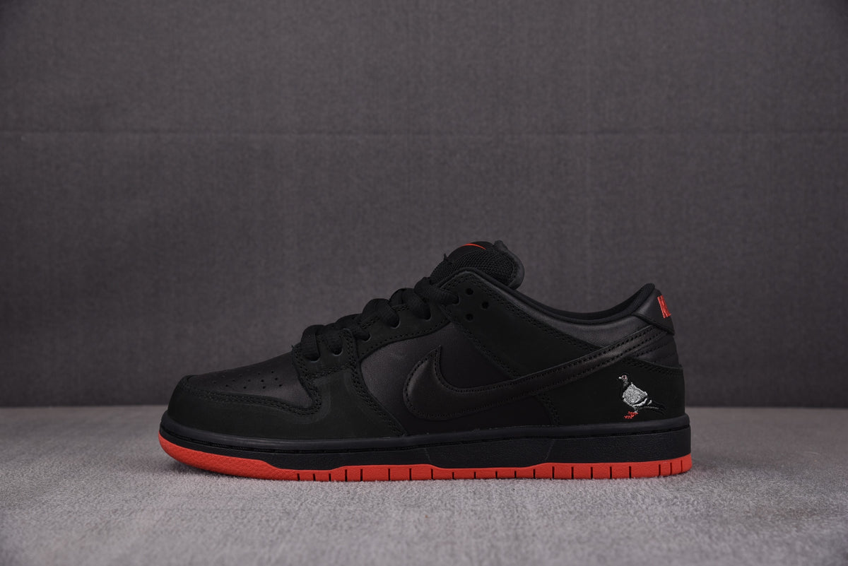 Nike SB Dunk  Low  Pro QS "Black Pigeon"