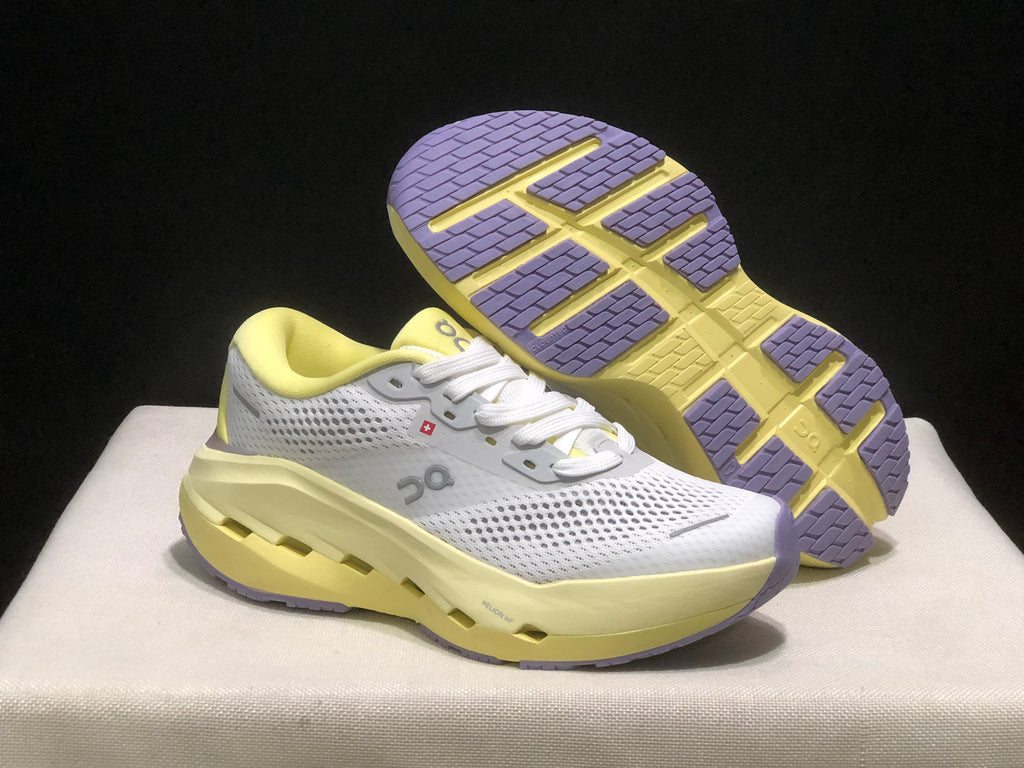 ON- Cloudrunner 3 Max Ivory