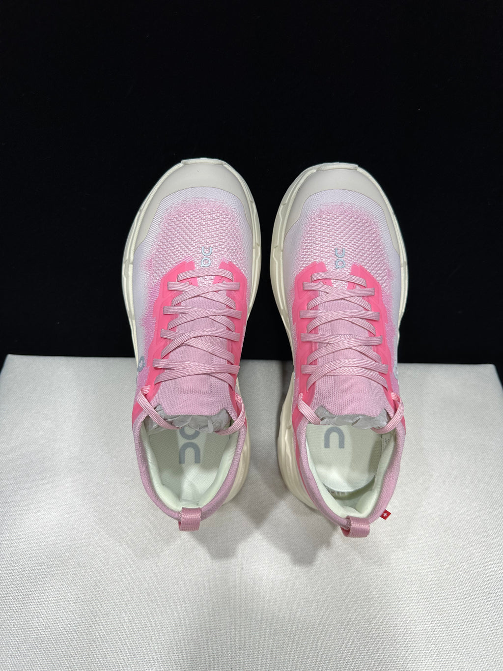 ON - CLOUDSOMA BEIGE PINK