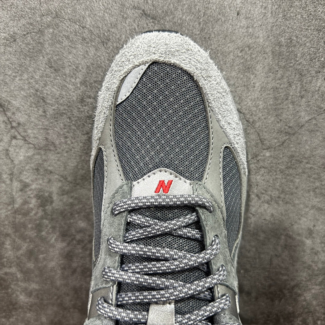 NEW BALANCE 2002R grey and indigo/navy