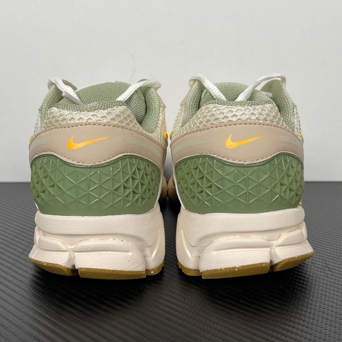 NIKE AIR ZOOM VOMERO 5 "Sail / Laser Orange / Light Orewood Brown / Medium Olive"