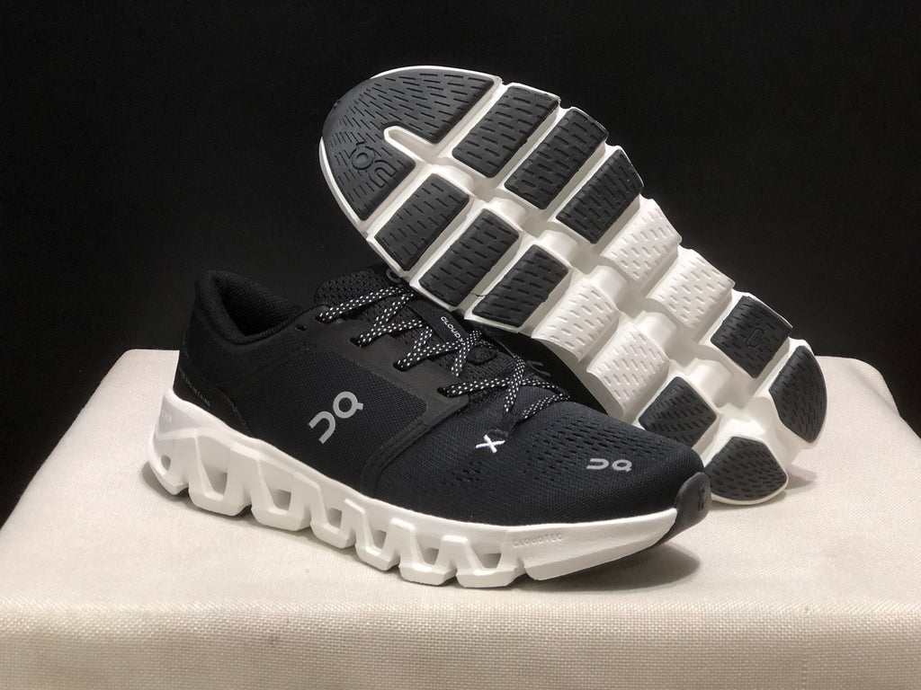 ON - Cloud X5 BLACK WHITE