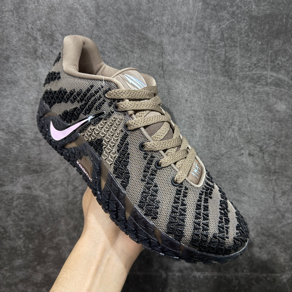 NIKE JA 3 Showstopper