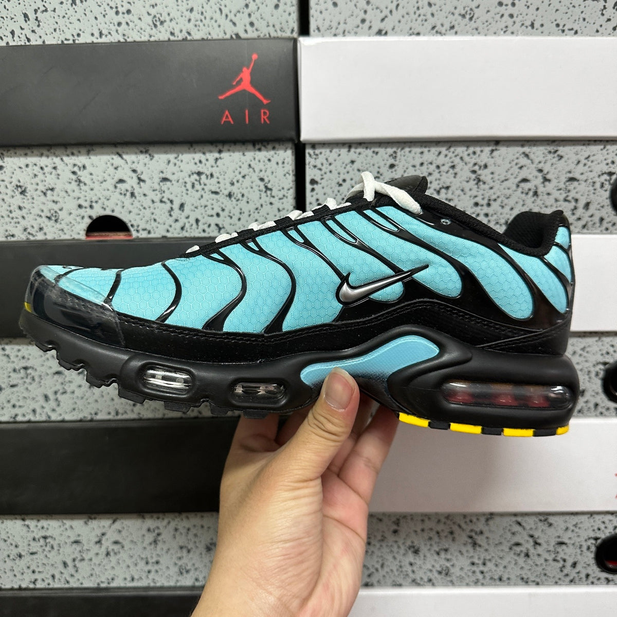 NIKE AIR MAX PLUS Aqua Blue