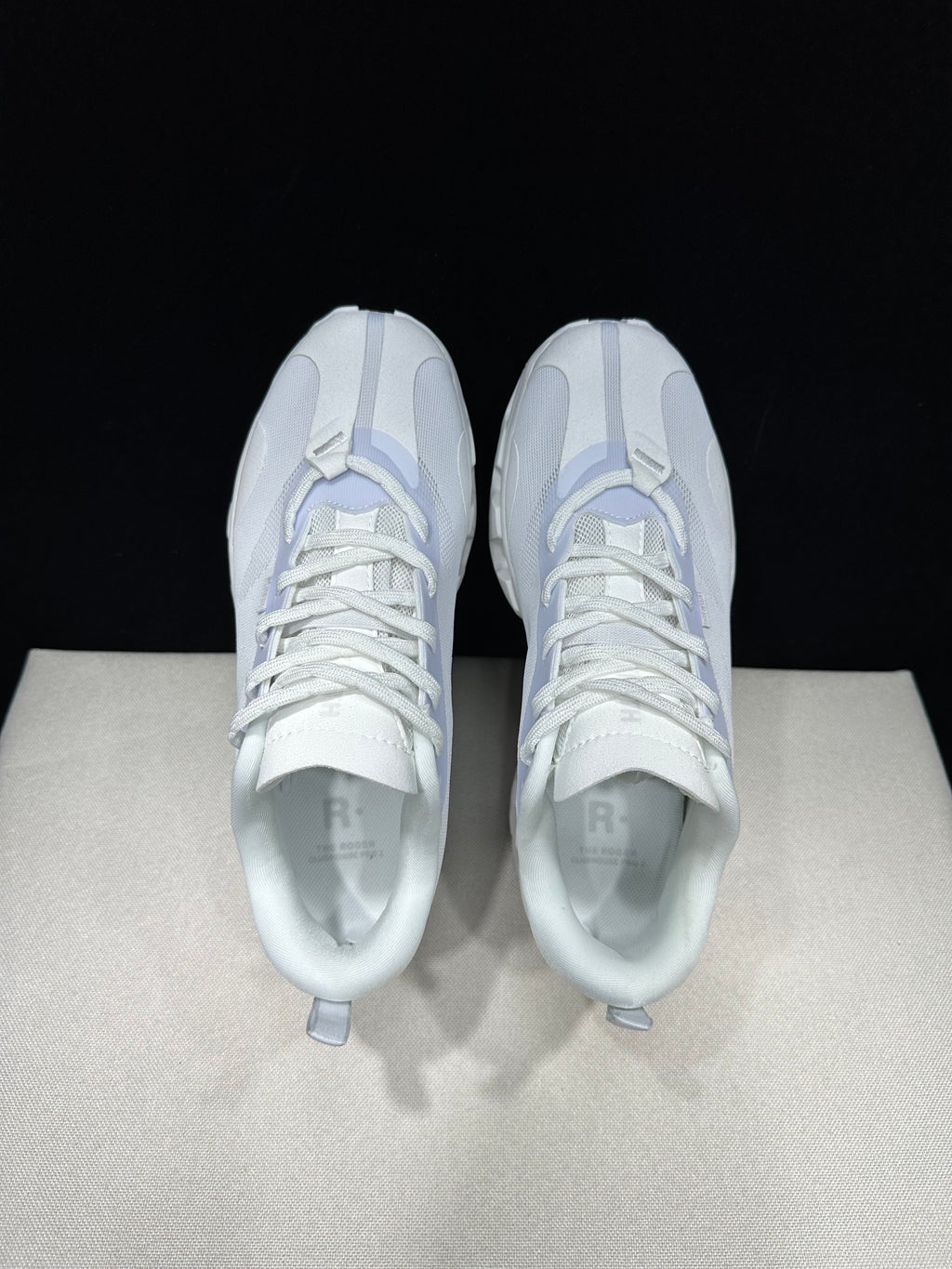 ON - KITH K TECH 1 TRIPLE WHITE