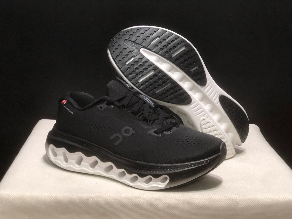 ON - CLOUDSURFER 3 BLACK WHITE
