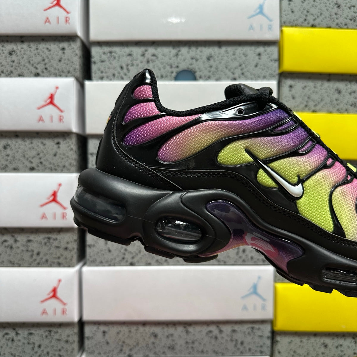 NIKE AIR MAX PLUS Northern Lights